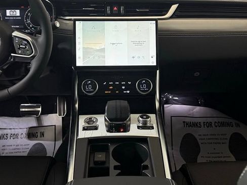 New 2024 Jaguar XF R-Dynamic SE AWD/4WD image 22