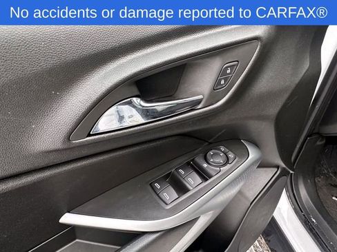 Used 2024 Chevrolet Trax RS w/ Driver Confidence Package image 17