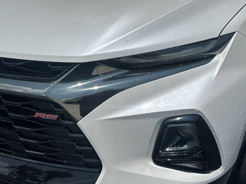 Used 2021 Chevrolet Blazer RS w/ Enhanced Convenience Package FWD image 11