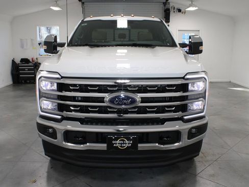 New 2026 Ford F250 Lariat w/ Chrome Package image 2