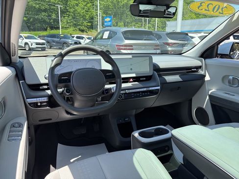 Used 2023 Hyundai Ioniq 5 Limited AWD/4WD image 11