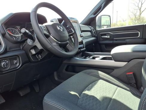 New 2026 RAM 2500 Big Horn AWD/4WD image 13