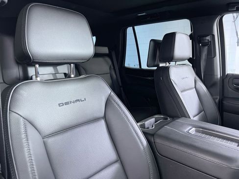 Used 2023 GMC Yukon Denali image 28