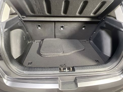 Used 2024 Hyundai Venue Limited FWD image 25