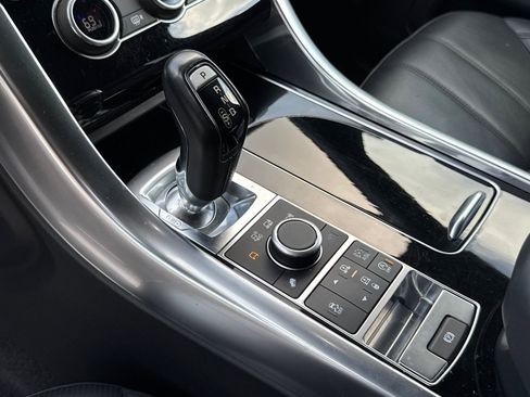 Used 2016 Land Rover Range Rover Sport HSE AWD/4WD image 16