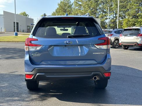 Used 2022 Subaru Forester Limited AWD/4WD image 12