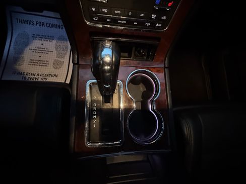 Used 2015 Lincoln Navigator L 4WD image 17