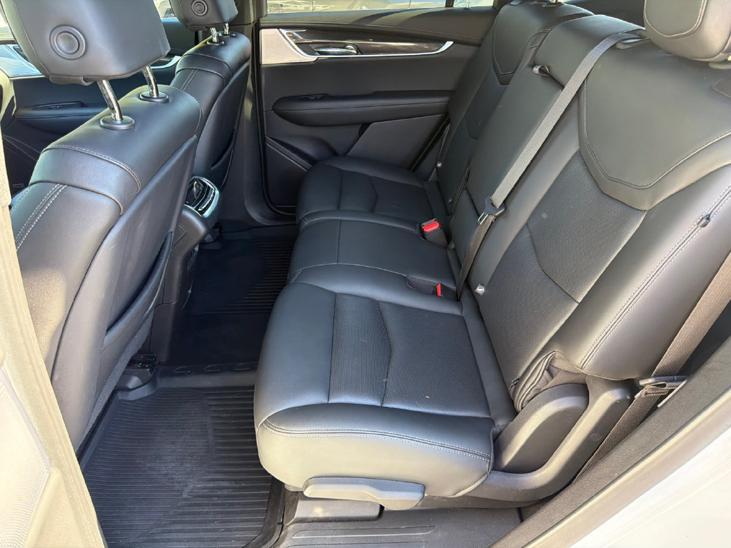 Used 2022 Cadillac XT6 Sport w/ Technology Package AWD/4WD image 21