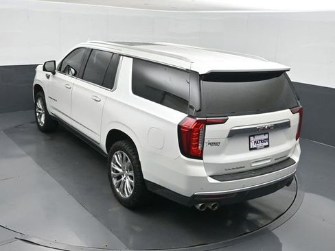 Used 2023 GMC Yukon XL Denali AWD/4WD image 36