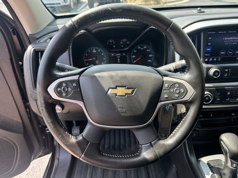 Used 2022 Chevrolet Colorado LT w/ Fleet Safety Package RWD image 19