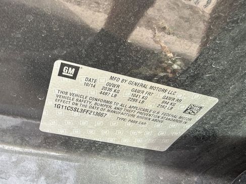 Used 2015 Chevrolet Malibu LT w/ Power Convenience Package image 5