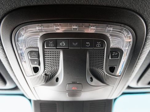 Used 2024 Mercedes-Benz Sprinter 2500 image 22