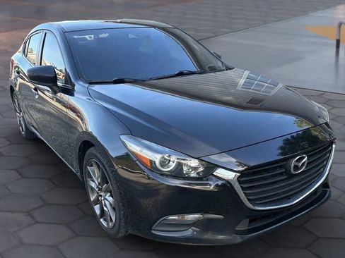Used 2018 MAZDA MAZDA3 Touring FWD image 24