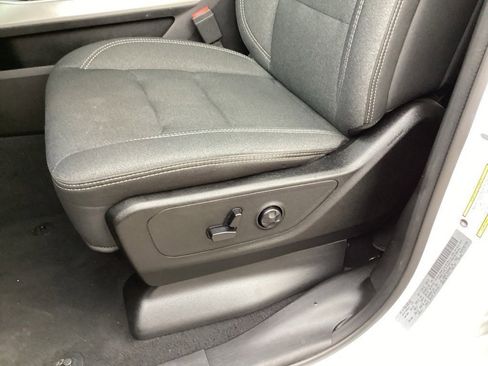 Used 2019 RAM 1500 Big Horn image 23