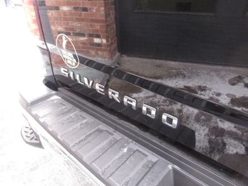 Used 2018 Chevrolet Silverado 2500 LT w/ LT Convenience Package image 15