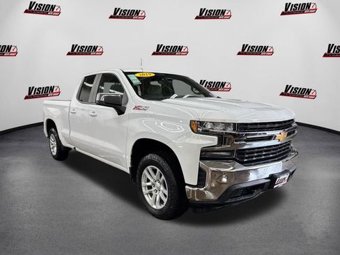 Used 2019 Chevrolet Silverado 1500 LT w/ All-Star Edition AWD/4WD image 3