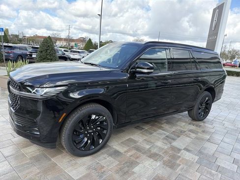 New 2026 Lincoln Navigator L Reserve w/ Jet Appearance Package AWD/4WD image 5