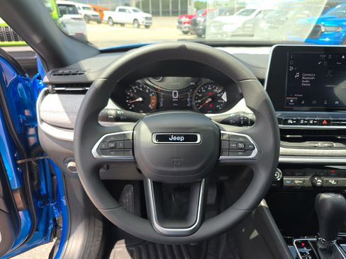 New 2025 Jeep Compass Sport image 18