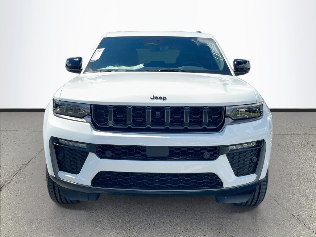 New 2026 Jeep Grand Cherokee Limited AWD/4WD image 2
