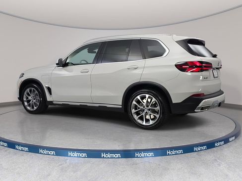 New 2026 BMW X5 xDrive50e image 7