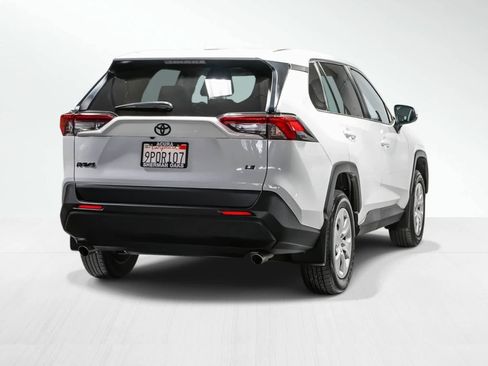 Used 2024 Toyota RAV4 LE image 5