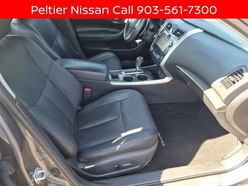 Used 2015 Nissan Altima 3.5 SL FWD image 10