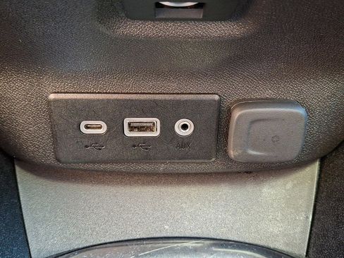 Used 2024 Chevrolet Malibu LT image 23