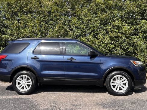 Used 2017 Ford Explorer 4WD image 9