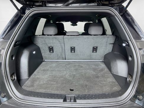 Used 2025 Chevrolet Equinox LT FWD image 21