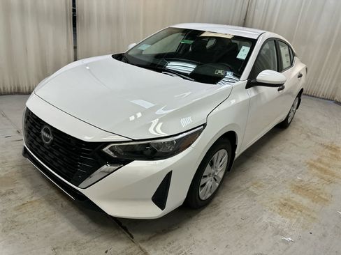 New 2025 Nissan Sentra S image 9