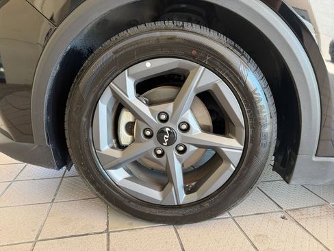 Used 2025 Kia K4 FWD image 29