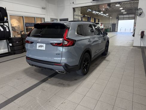 Used 2023 Honda CR-V Sport image 9