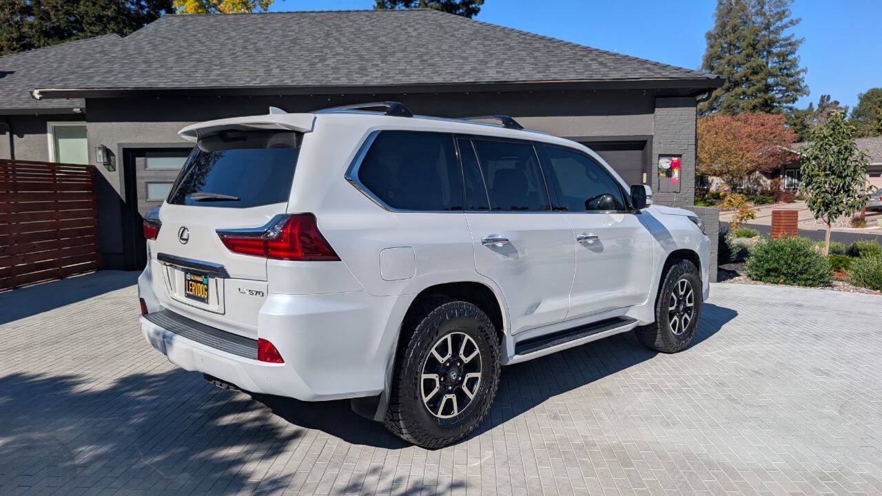Used 2018 Lexus LX 570 4WD image 5