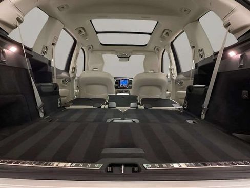 Used 2024 Volvo XC90 B6 Core AWD/4WD image 59