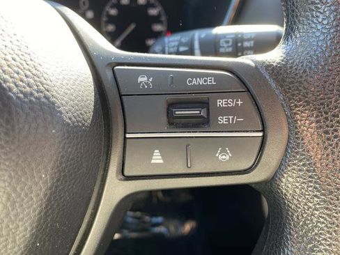 Used 2023 Honda CR-V EX image 29