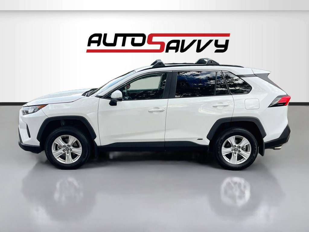 Used 2021 Toyota RAV4 LE AWD/4WD image 4