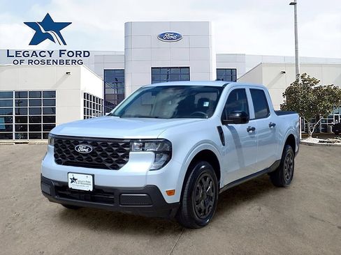 Used 2025 Ford Maverick XL w/ Equipment Group 102A AWD/4WD image 1