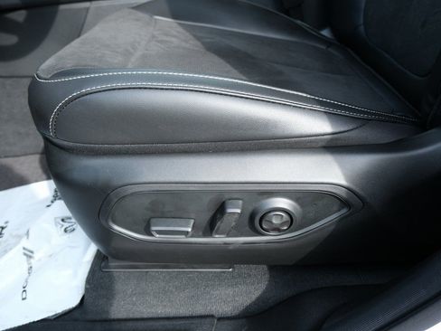 New 2026 Jeep Grand Cherokee Altitude AWD/4WD image 25