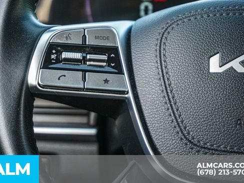 Used 2024 Kia Telluride LX FWD image 30