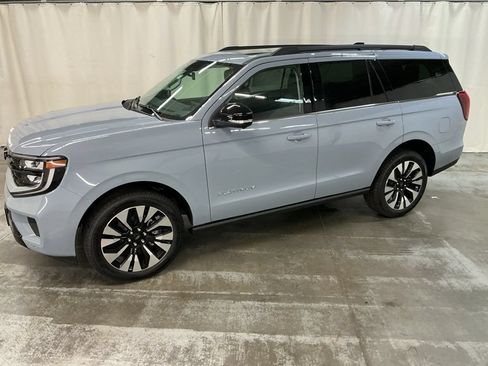 New 2027 Ford Expedition Platinum w/ Driver's Package AWD/4WD image 3