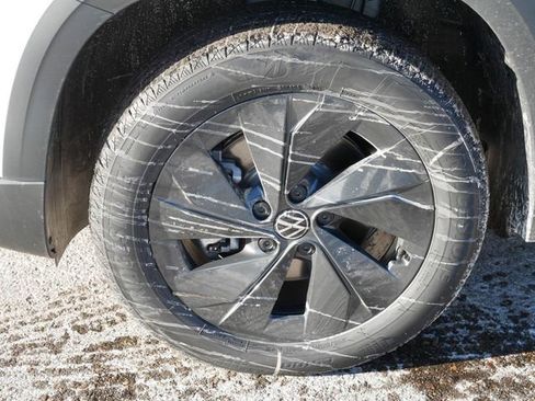 New 2026 Volkswagen Taos S FWD image 5