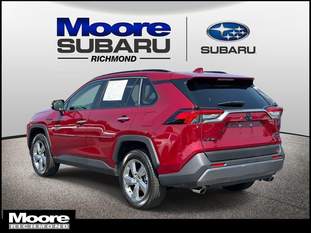 Used 2020 Toyota RAV4 Limited AWD/4WD image 6