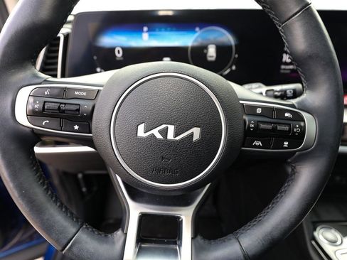 Used 2025 Kia Sportage SX FWD image 18
