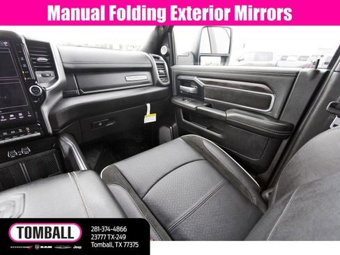 Used 2026 RAM 5500 4x4 Crew Cab w/ Laramie Trim Package image 11