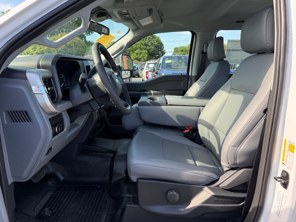New 2026 Ford F350 XL w/ XL Chrome Package AWD/4WD image 11