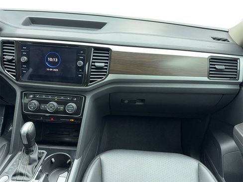 Used 2023 Volkswagen Atlas SE w/ Panoramic Sunroof Package image 18