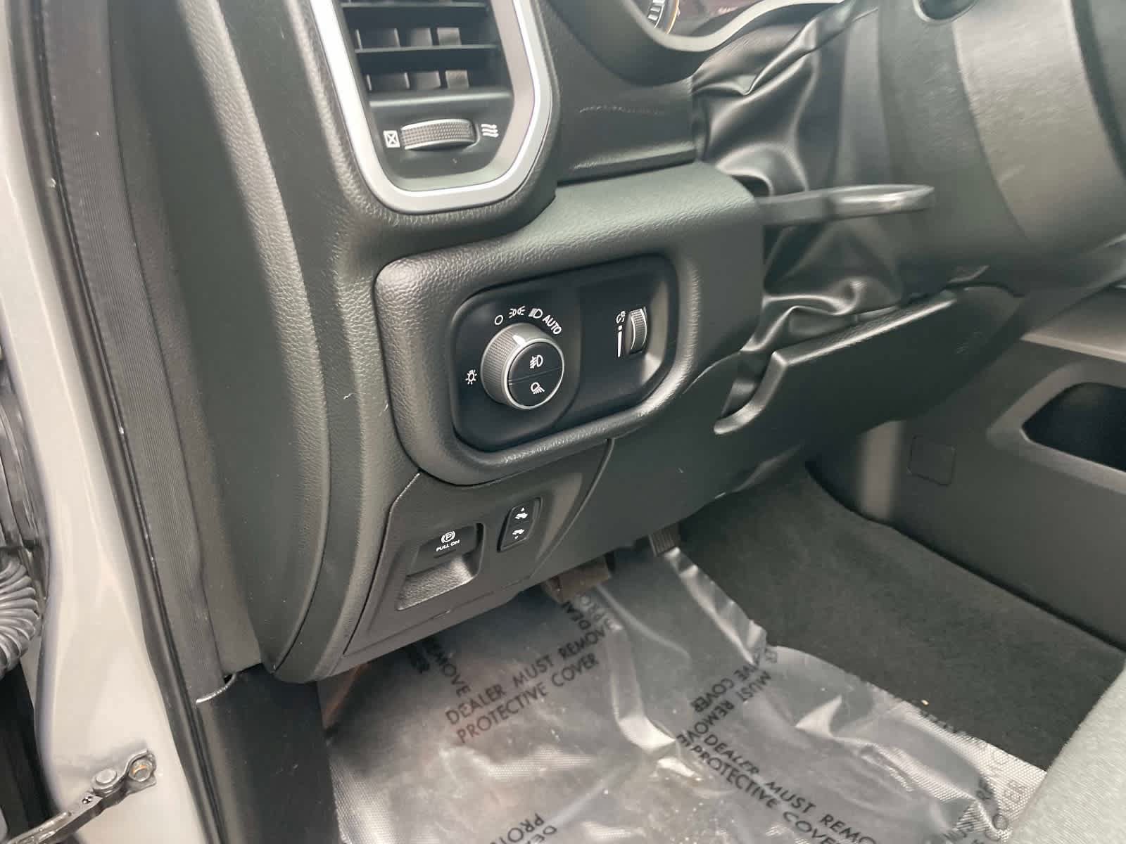 Used 2022 RAM 1500 Big Horn AWD/4WD image 24
