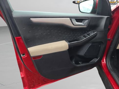 Used 2020 Ford Escape SE FWD image 12
