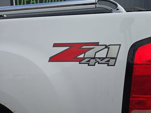 Used 2013 GMC Sierra 2500 Denali w/ Suspension Package, Off-Road image 9