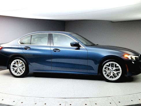 Used 2025 BMW 330i xDrive Sedan w/ Convenience Package image 8